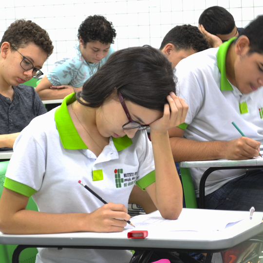 #49347 Alunos realizam prova da primeira fase da OMIF