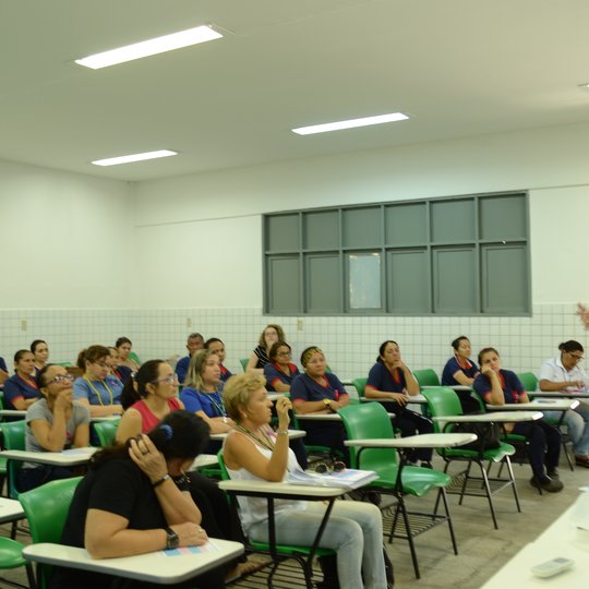 #49667 Setor médico promove palestra para sobre câncer de mama e de próstata