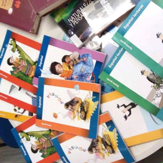 #49730 NUPEL recebe material didático de embaixada Mexicana