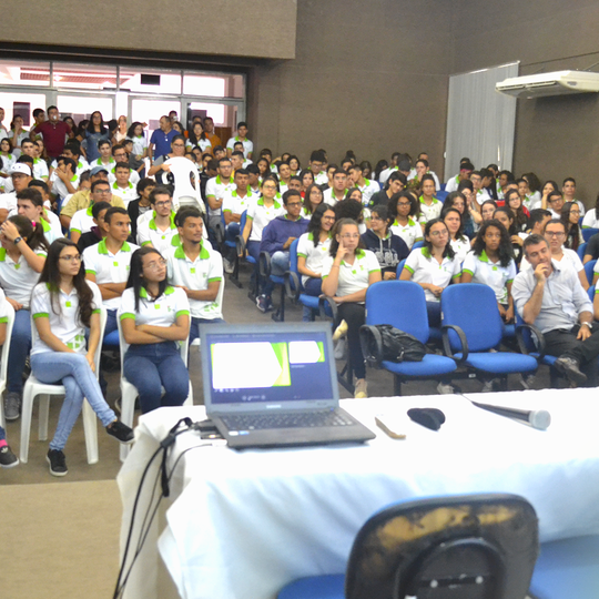 #50340 Representantes do Campus conversam com estudantes sobre as consequências do bloqueio orçamentário