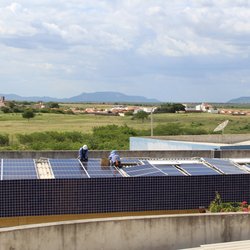 #51279 Campus Pau dos Ferros do IFRN recebe usina fotovoltaica