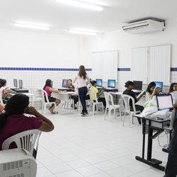 #51332 Novos alunos do curso técnico em Apicultura participam de ambientação