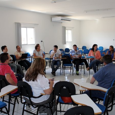 #51682 Gestores e docentes da Especialização em Educação do Campo se reúnem em Pau dos Ferros