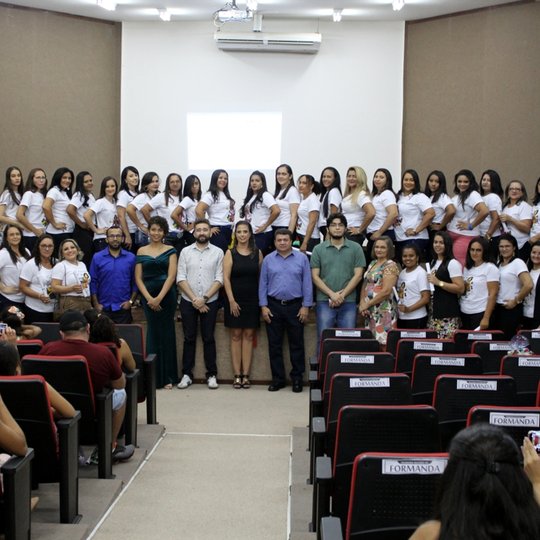 #51701 Campus Pau dos Ferros forma 54 mulheres nos cursos de Costureira e Modelista