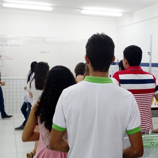 #51810 Alunos participam de Projeto "Ensino de Física voltado para Irrigação de frutos e hortaliças"