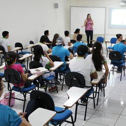 #52527 Coordenação de Atividades Estudantis promove reunião e capacitação com alunos bolsistas