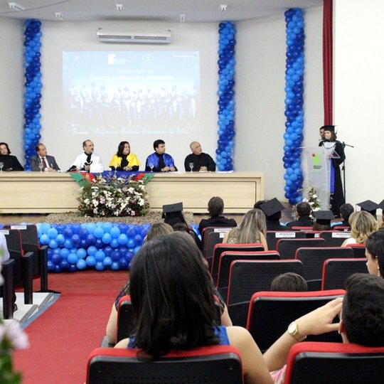 #52572 Concluintes da Segunda Licenciatura em Ciências da Natureza e Matemática colaram grau