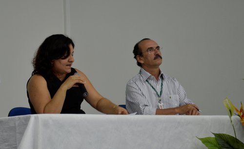 Professor Belchior de Oliveira Rocha (Reitor do IFRN) e professora Antonia Francimar (Diretora-Geral do Câmpus Pau dos Ferros), durante o Gabinete Itinerante 2011