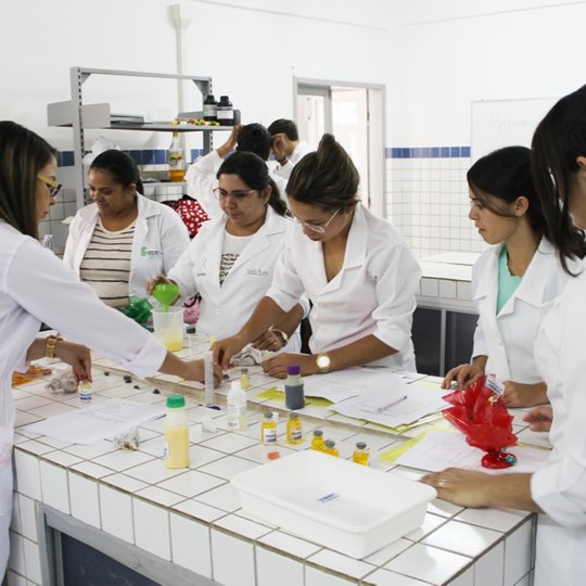 #53627 Acadêmicos do Campus Pau dos Ferros promovem curso de extensão para professores