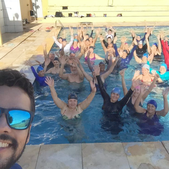 #54050 Com aulas gratuitas de hidroginástica, projeto contribui para a qualidade de vida de público da terceira idade