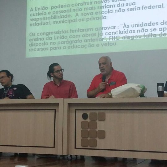 #54662 Servidores e alunos participam de debate sobre MP que muda o Ensino Médio