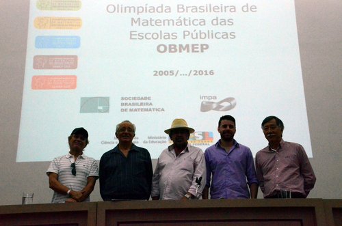 Integrantes da mesa: professores e coordenadores do evento e da Olimpíada