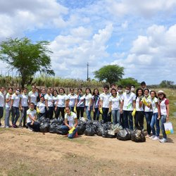 #55378 Estudantes do Campus SPP/IFRN realizam coleta de lixo às margens do Potengi