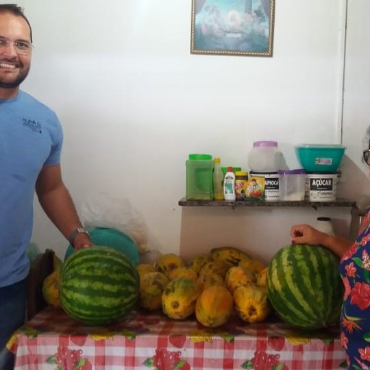#55495 Campus realiza doação de alimentos perecíveis da merenda estudantil