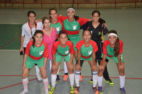 Meninas do Futsal trouxeram o troféu de campeãs à São Paulo do Potengi