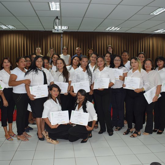 #5614 Campus realiza cerimônias de certificação dos concluintes dos cursos FIC e programa Mulheres Mil