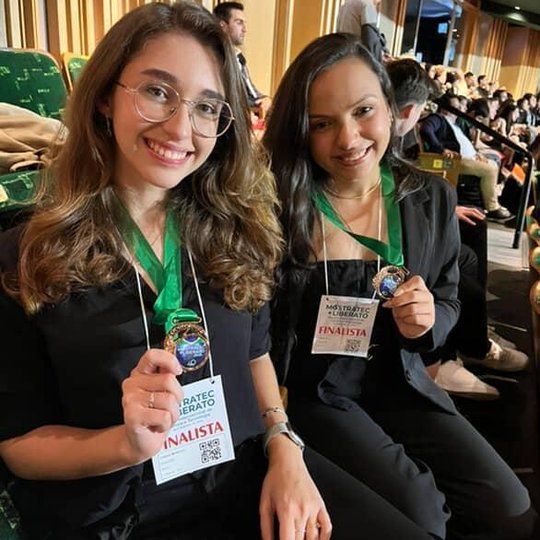 Mostratec - Letícia e Maria Laura