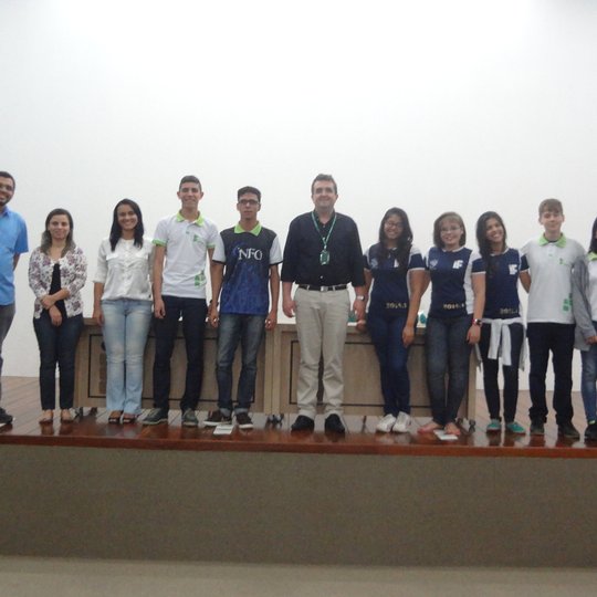 #5742 1ª diretoria do Grêmio Estudantil Madalena Antunes é empossada