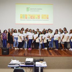 #5889 Campus Ceará-Mirim realiza aula inaugural do curso Cuidador de Idoso, do programa Mulheres Mil