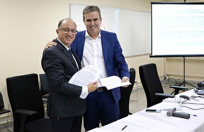 Wyllys Abel Farkat e Bento Herculano assinam acordo de cooperação entre IFRN e TRT-RN