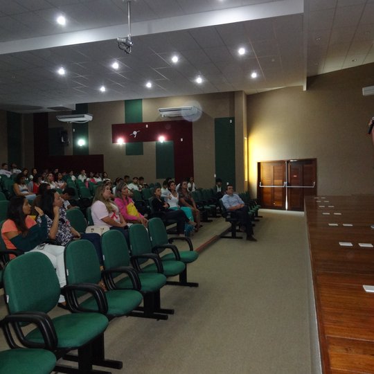 #6101 Campus realiza evento "Um dia Rosa - Toque e se toque"