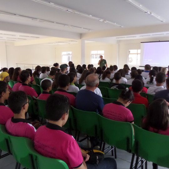 #7053 Projeto de Extensão Juventude e Direitos Humanos realiza mais uma seção de debates