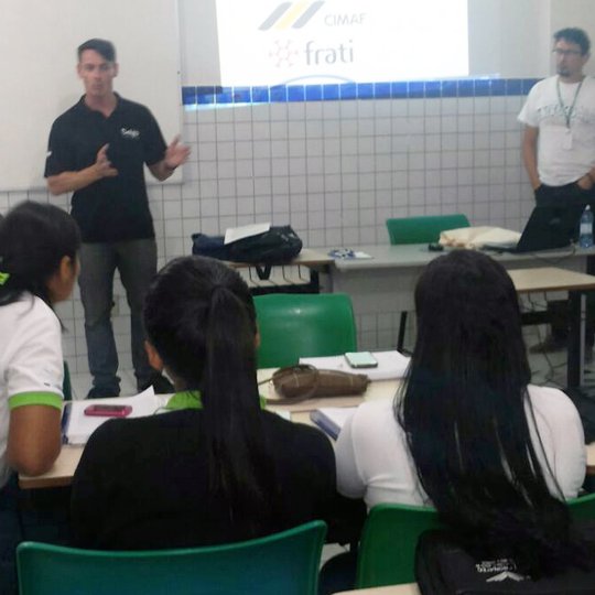 #7566 Turma de Representante Comercial assiste palestra de Profissional