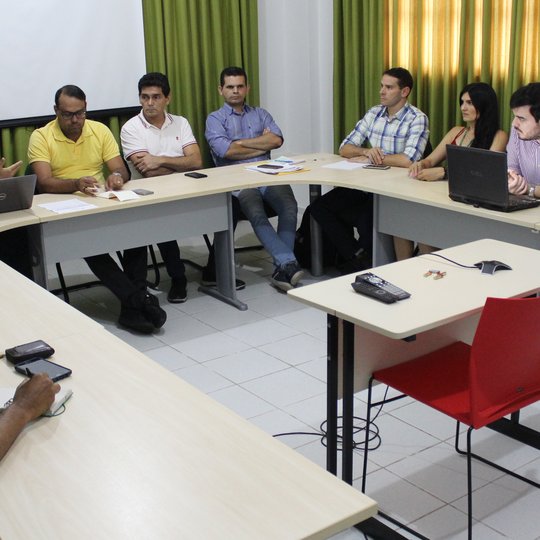 #8233 Direção-Geral e PROPI articulam projeto para implementação do Observatório das Energias Renováveis no Campus João Câmara