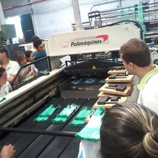 #8738 Alunos realizam visita técnica à empresa Implasverde