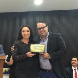 #8999 Servidores recebem título de cidadania camarense