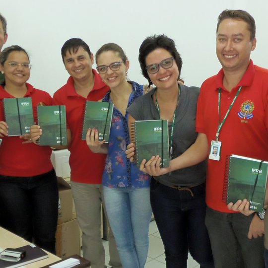 #9219 Servidores recebem agenda do Campus João Câmara