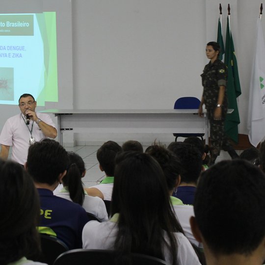 #9477 Alunos assistem palestras sobre a prevenção da dengue, chikungunya e zika 