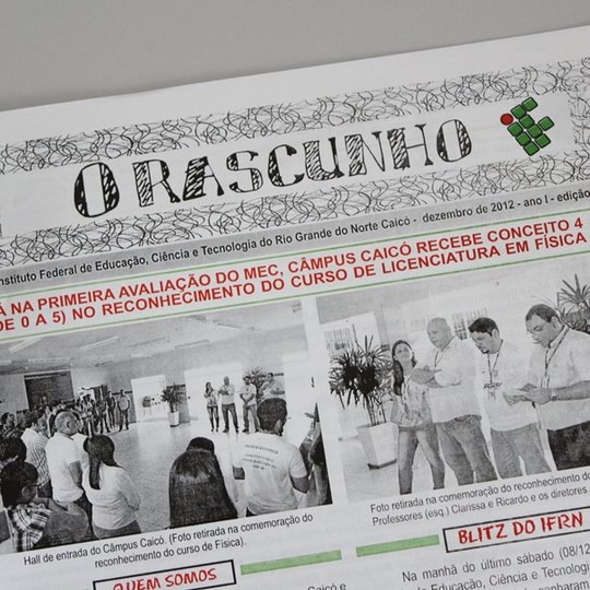 #9670 Jornal "O Rascunho" chega a sua segunda edição
