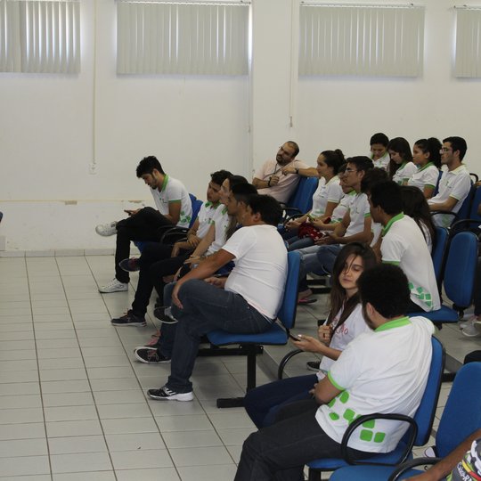 #9715 Professor Thiago Loureiro explica sobre o Programa Jovem Aprendiz