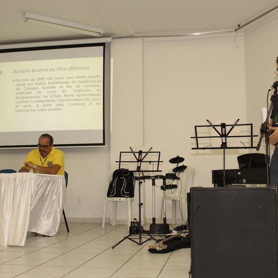 #9856 Campus realiza homenagem a professor Arnóbio Bezerra