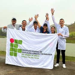 Alunos conquistam ouro na Jornada de Foguetes 2024