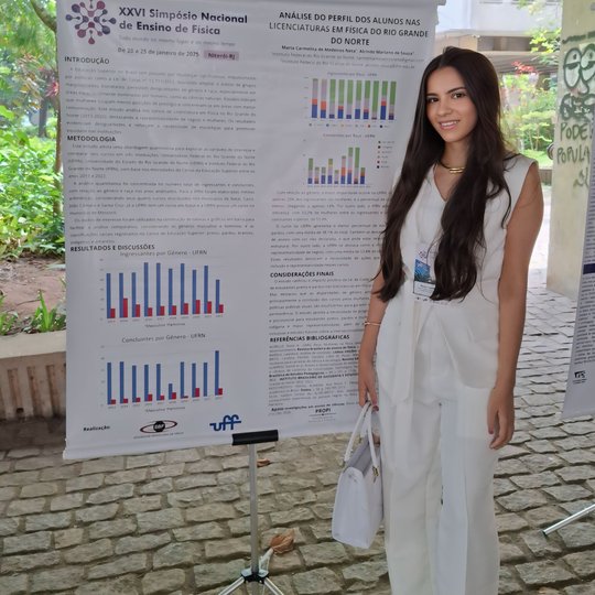 Maria Carmelita de Medeiros, no XXVI Simpósio Nacional de Ensino de Física.2