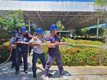 Aula prática de combate a incêndio