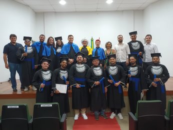 Colação de Grau (12abr2023) - CST Logística e CST Redes de Computadores (12)