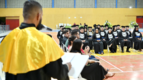 Diretor Geral do Campus, e presidente da Sessão Solene, durante o discurso.