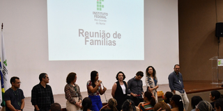 Reunião família