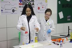 Projeto de Extensão Pequenos Ciêntistas