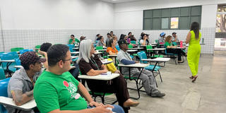 Palestra de saúde mental para prestadores de serviço, Campus Mossoró. Foto: Susyara Rodrigues.