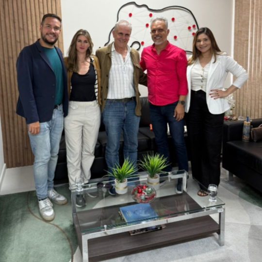 Encontro entre representantes da Universidad de San Isidro, na Argentina, e Argentina[2025]