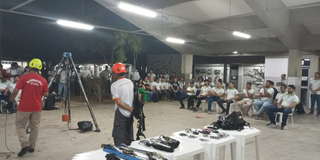 Trabalho em altura, Campus Mossoró. Foto: Priscylla Gondim.
