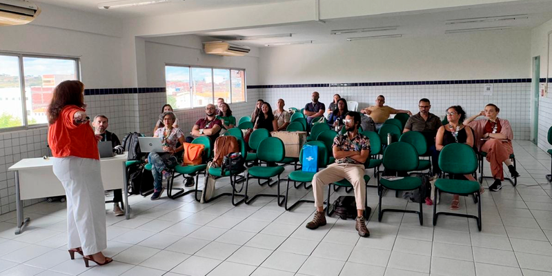 Palestra sobre presença digital de marcas e campanhas voltadas para redes sociais / Foto: Max Praxedes