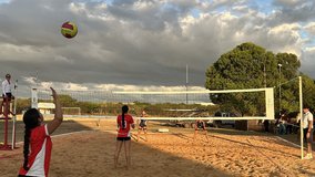 Volêi de areia [foto de Nivaldo Fonseca]