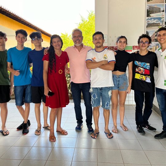 Reitor e alunos em Caicó