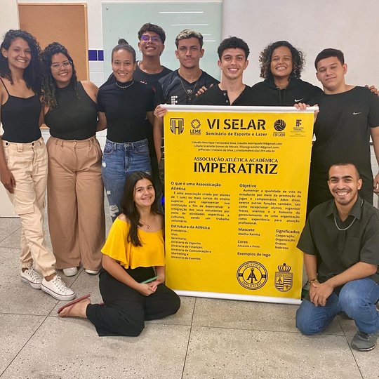 Alunos se organizam para fundar a Associação Atlética Acadêmica Imperatriz