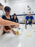 Turma Fabricação de Perfume